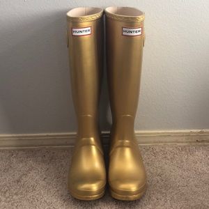 HUNTER BOOTS
